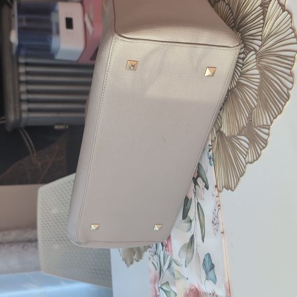 Dagne Dover Legend Tote - Picture 3 of 10